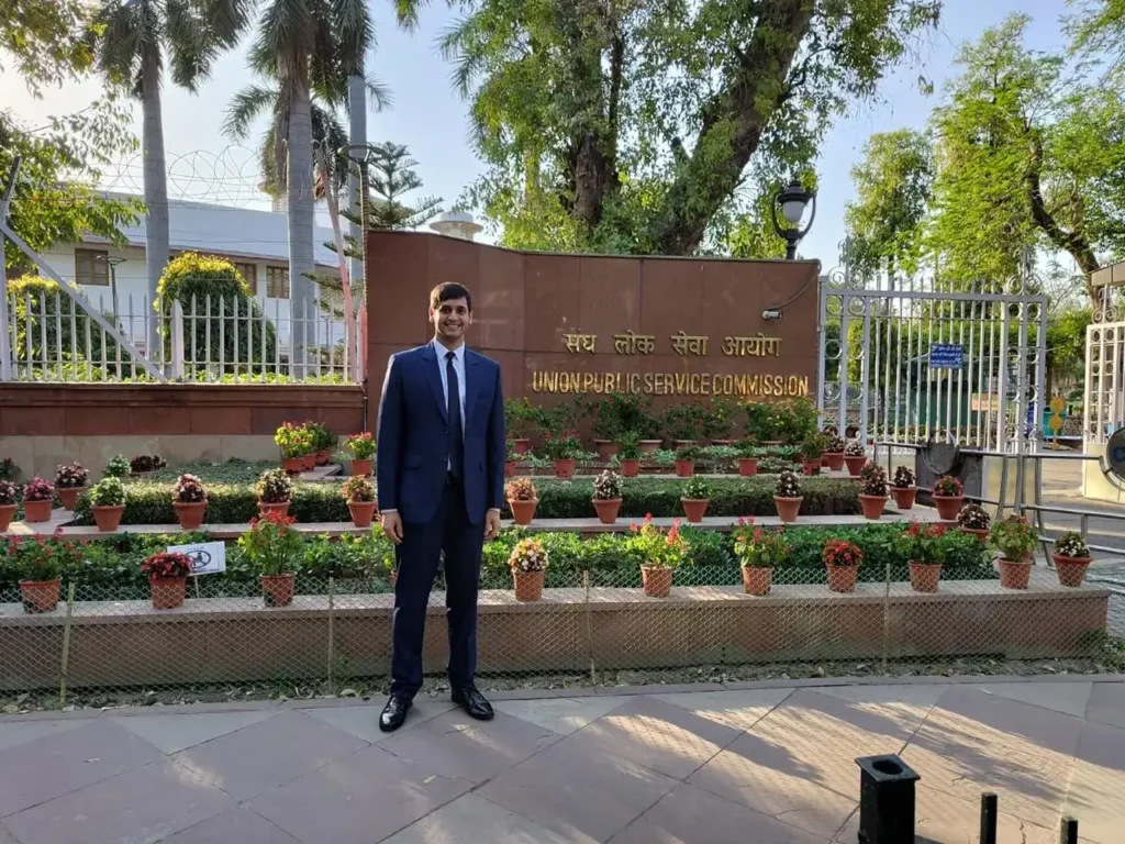 TEJAS AGNIHOTRI IAS