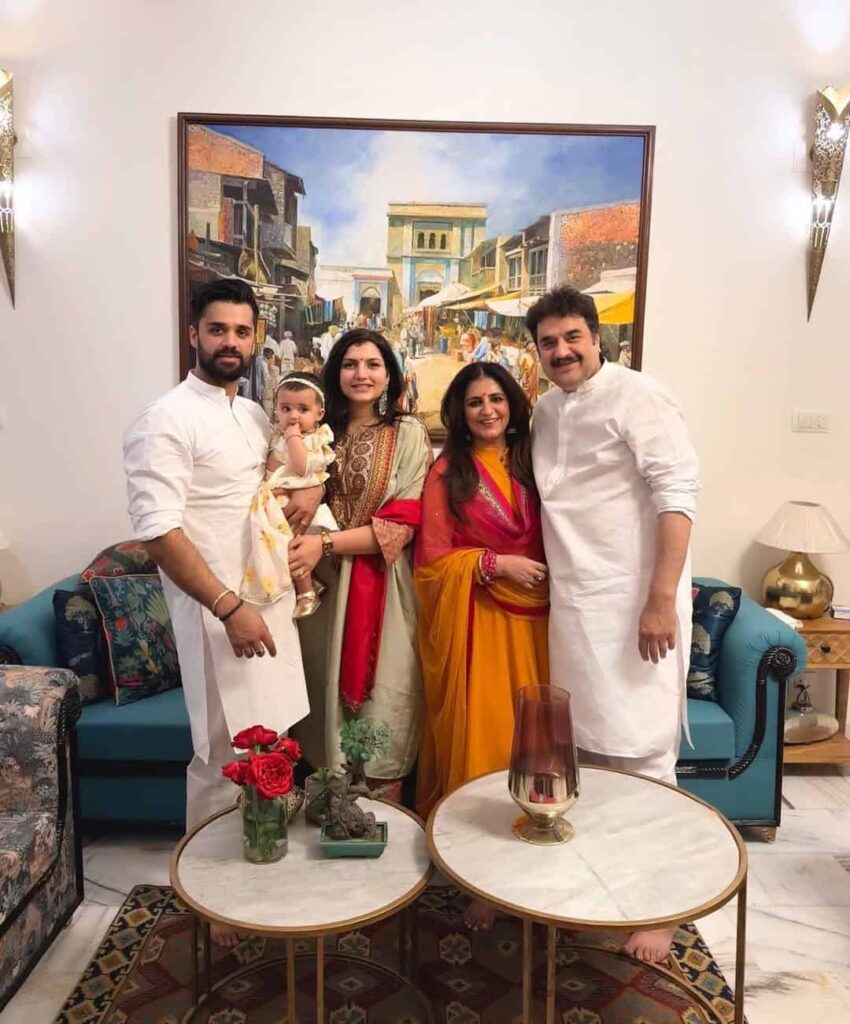Pari Bishnoi IAS Family